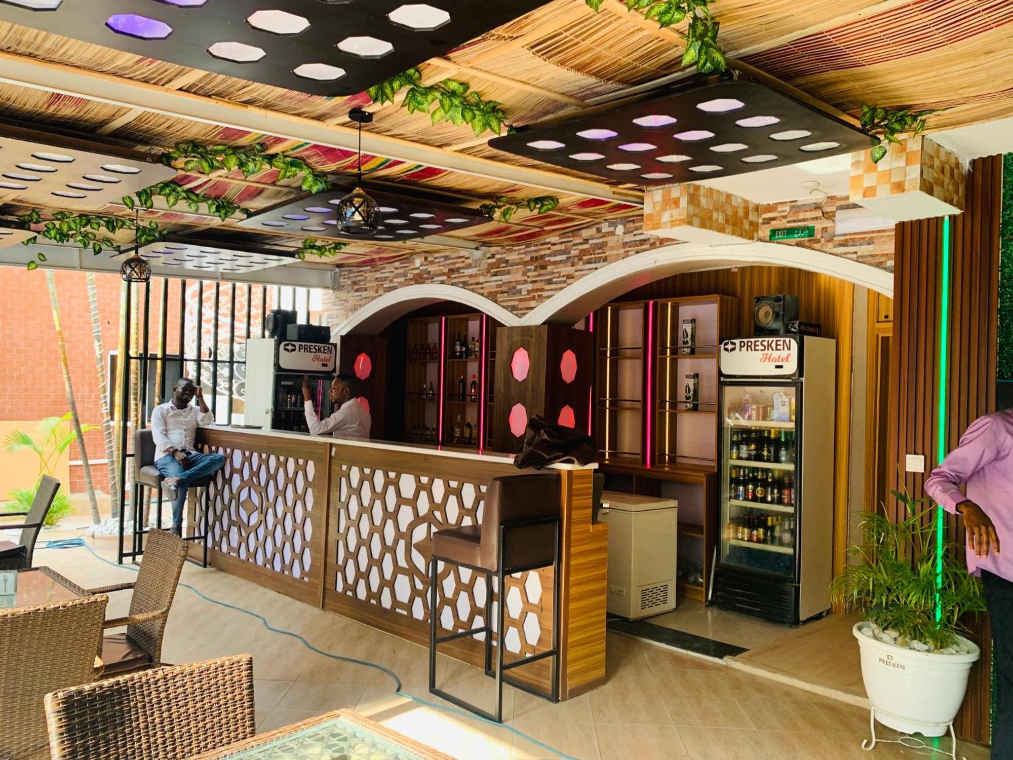 Presken Hotels @ Freedom Way, Lekki Buitenkant foto