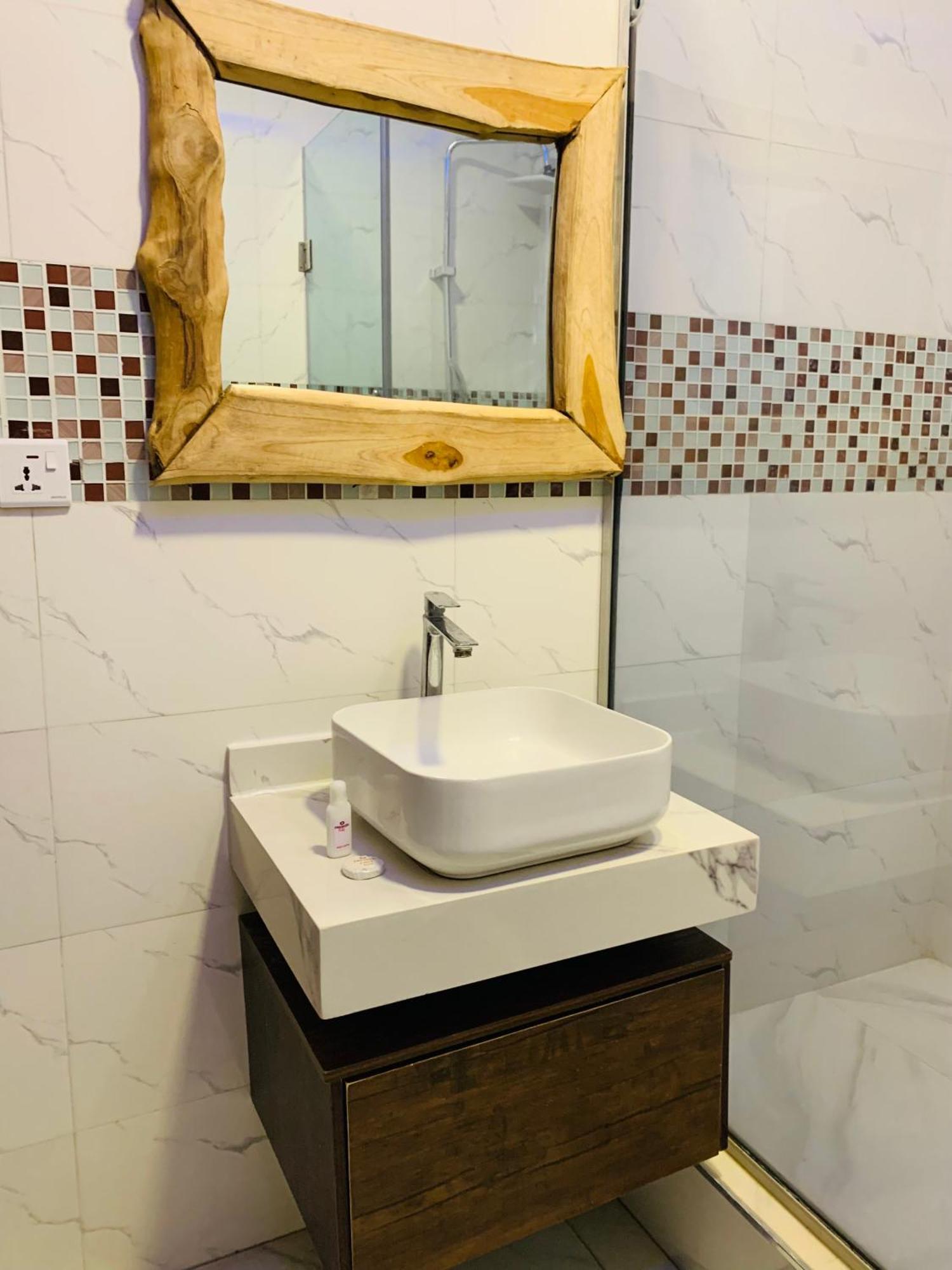 Presken Hotels @ Freedom Way, Lekki Buitenkant foto