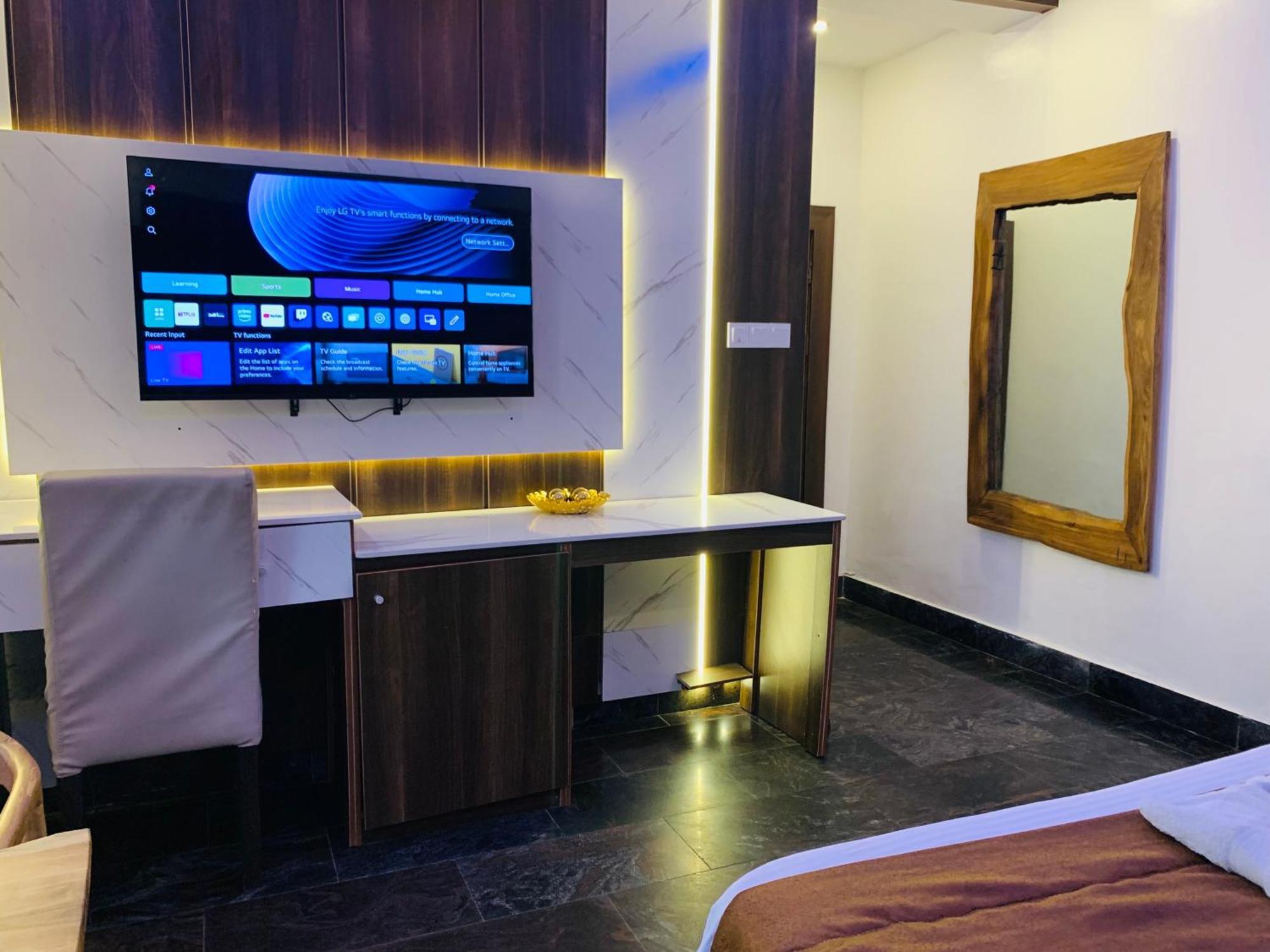 Presken Hotels @ Freedom Way, Lekki Buitenkant foto